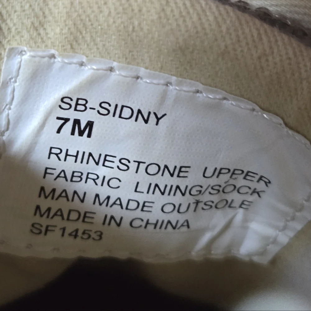 💎 Betsey Johnson Sidny Rhinestone Platform Sneakers Size 7 - Picture 7 of 12